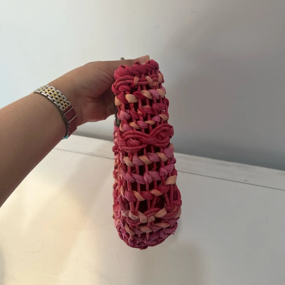 Coldwater Creek Pink Woven Bag with Wooden Handles - Picture 4 of 8